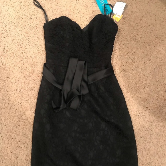 Mori Lee Black Lace Bridesmaid Dress 32001 - Picture 5 of 6